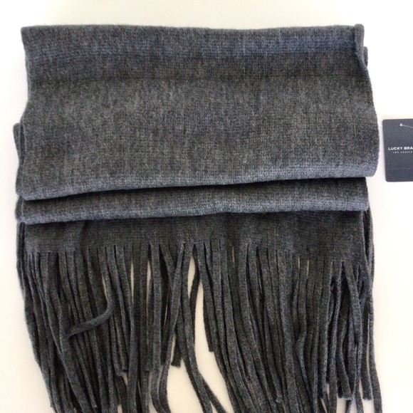 LUCKY BRAND GRAY ACRYLIC LONG FRINGED SCARF NWT - Picture 4 of 11
